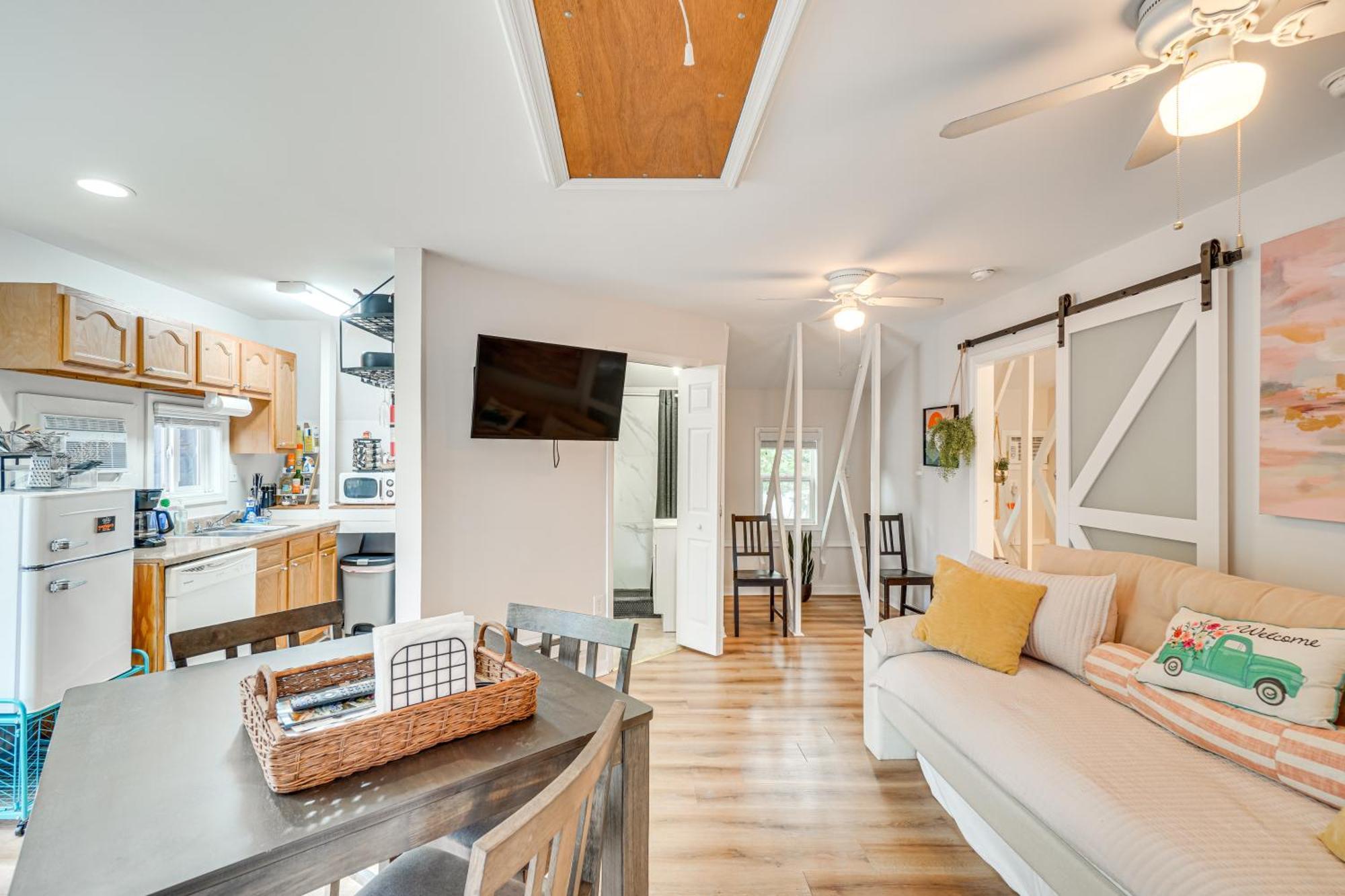 Epic Brunswick Apartment, Deck With Private Hot Tub! Exterior photo